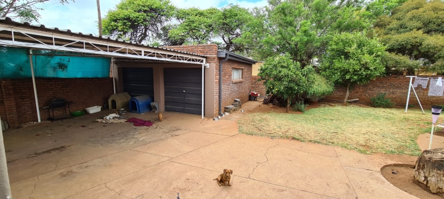 5 Bedroom Property for Sale in Kuruman Northern Cape